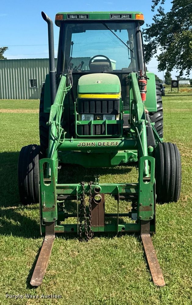 image for item DU9432 1997 John Deere 7210 tractor