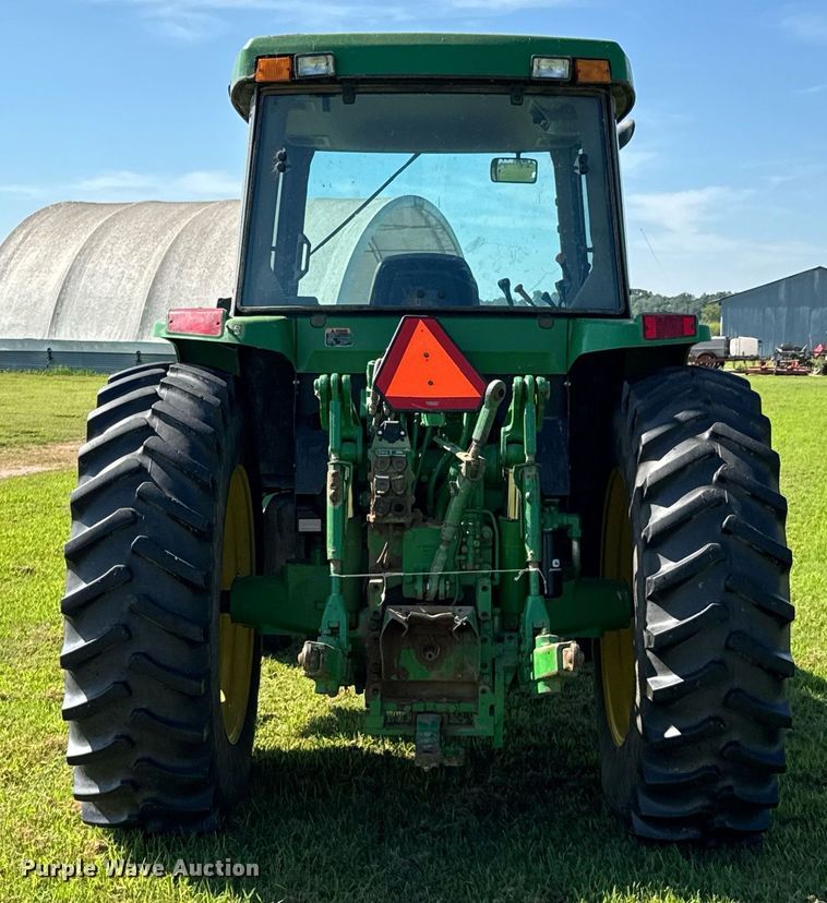 image for item DU9432 1997 John Deere 7210 tractor