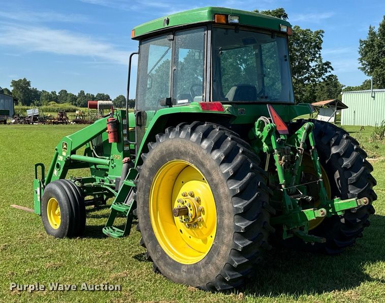 image for item DU9432 1997 John Deere 7210 tractor