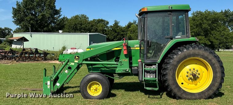 image for item DU9432 1997 John Deere 7210 tractor