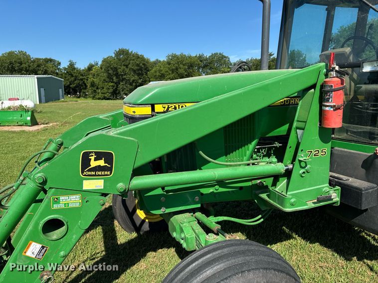 image for item DU9432 1997 John Deere 7210 tractor