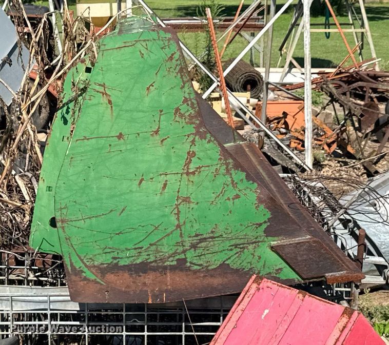 image for item DU9432 1997 John Deere 7210 tractor