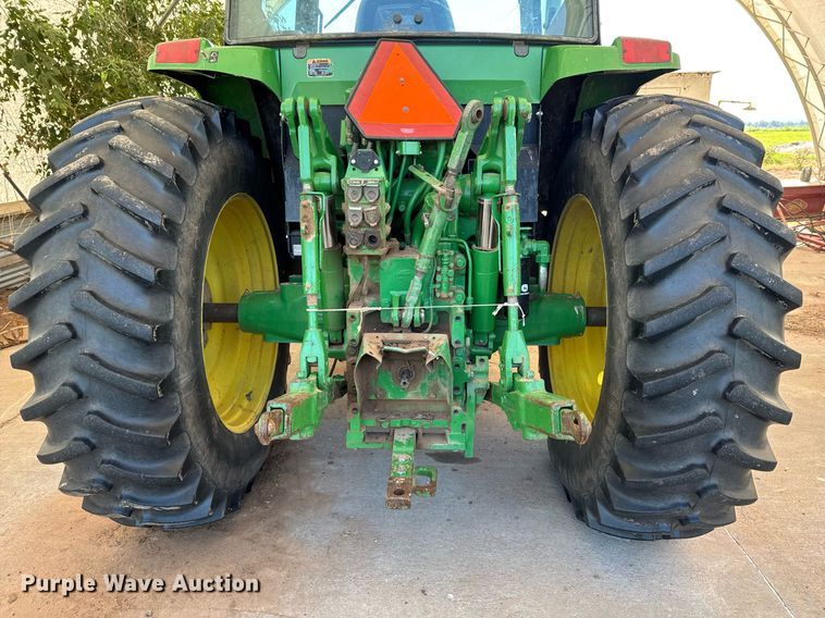 image for item DU9432 1997 John Deere 7210 tractor