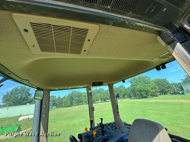 image for item DU9432 1997 John Deere 7210 tractor