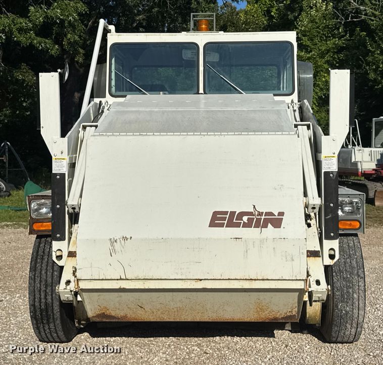 image for item DW3479 1999 Elgin Pelican Series P street sweeper