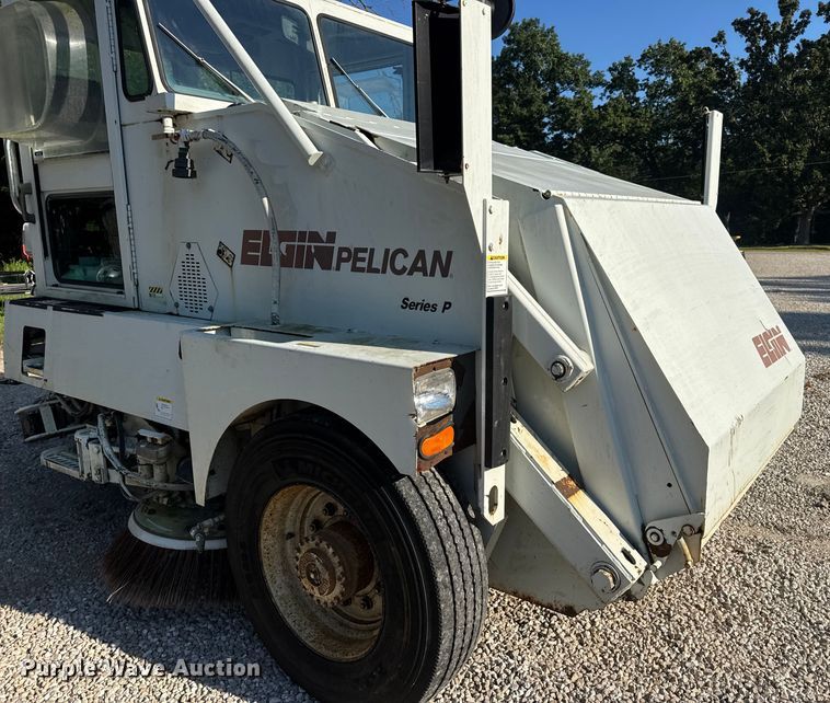 image for item DW3479 1999 Elgin Pelican Series P street sweeper