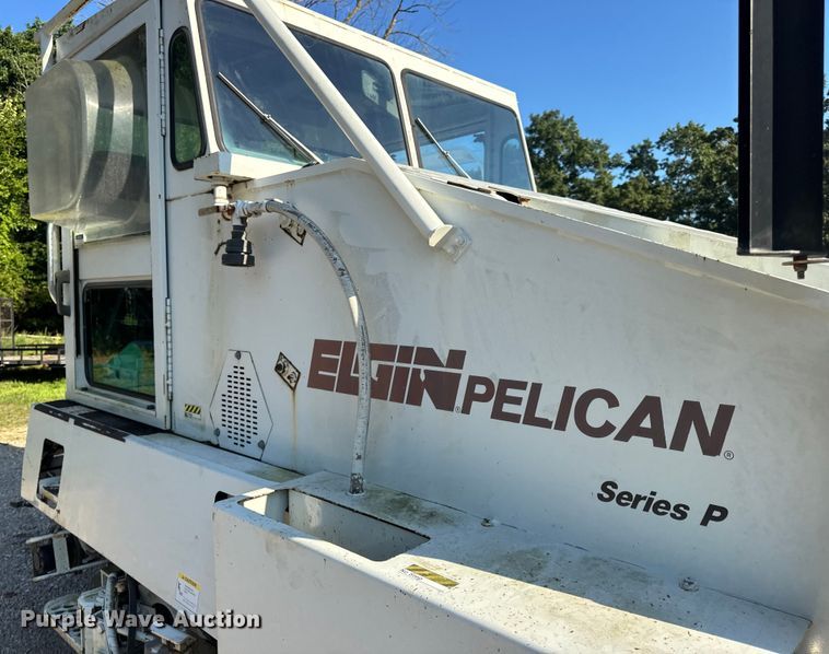 image for item DW3479 1999 Elgin Pelican Series P street sweeper