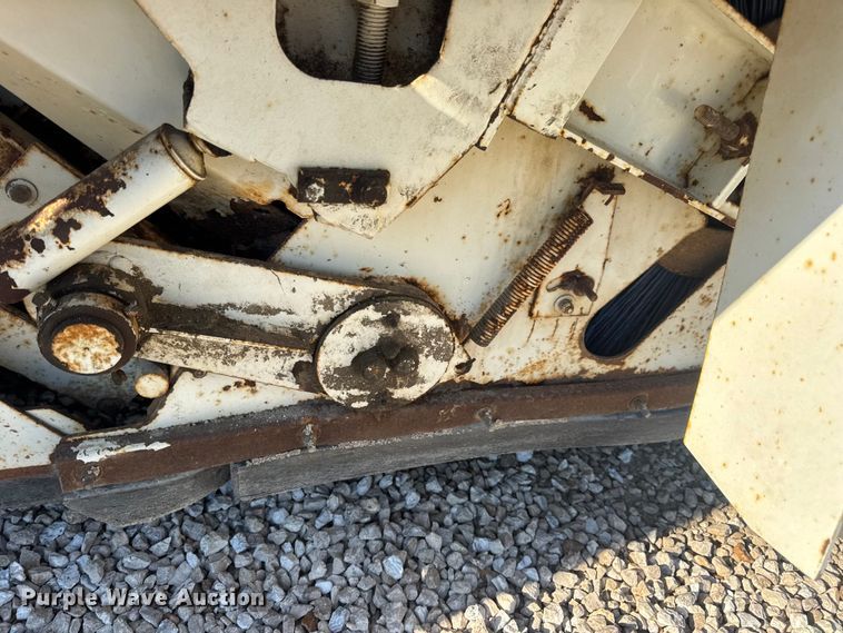 image for item DW3479 1999 Elgin Pelican Series P street sweeper