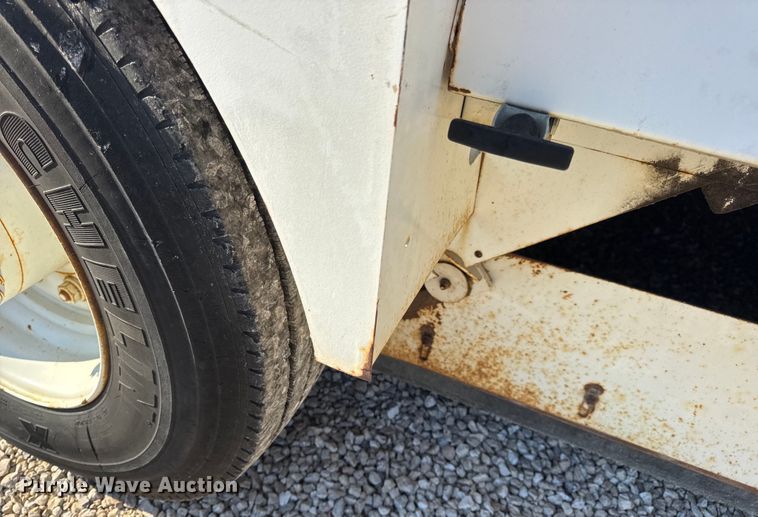 image for item DW3479 1999 Elgin Pelican Series P street sweeper