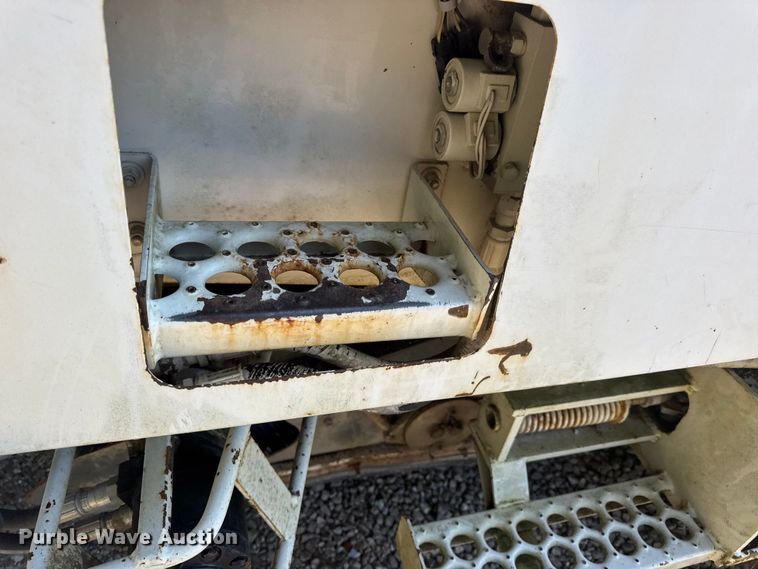 image for item DW3479 1999 Elgin Pelican Series P street sweeper