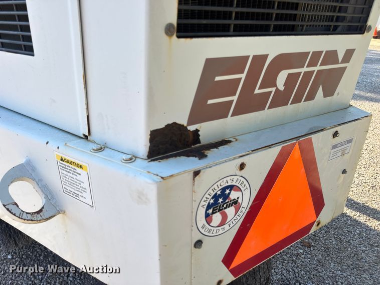 image for item DW3479 1999 Elgin Pelican Series P street sweeper