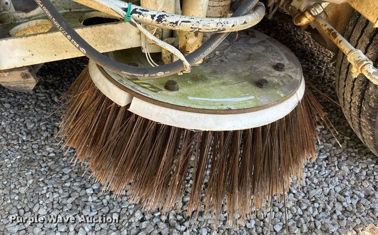 image for item DW3479 1999 Elgin Pelican Series P street sweeper