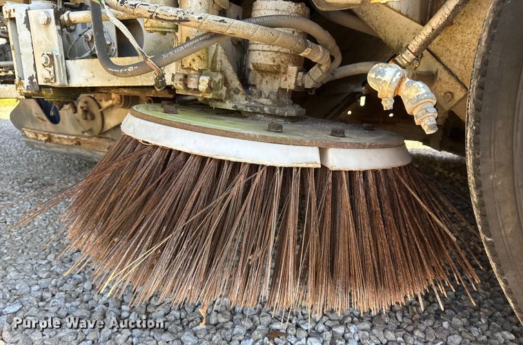 image for item DW3479 1999 Elgin Pelican Series P street sweeper