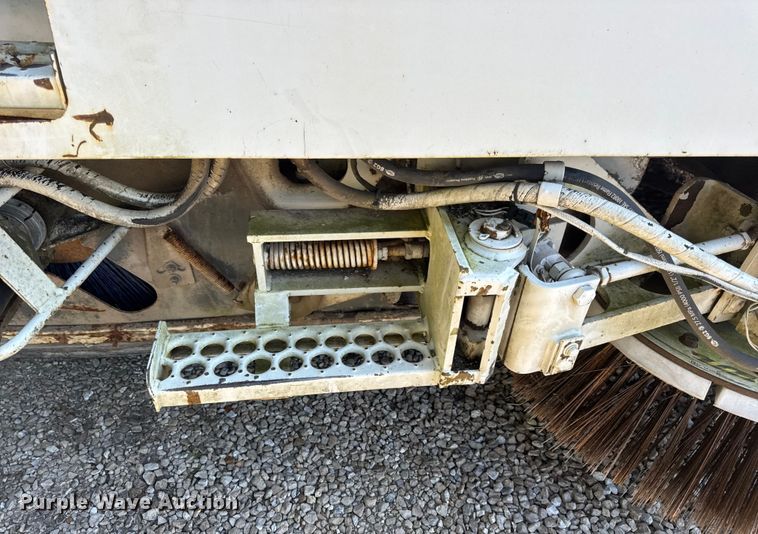 image for item DW3479 1999 Elgin Pelican Series P street sweeper