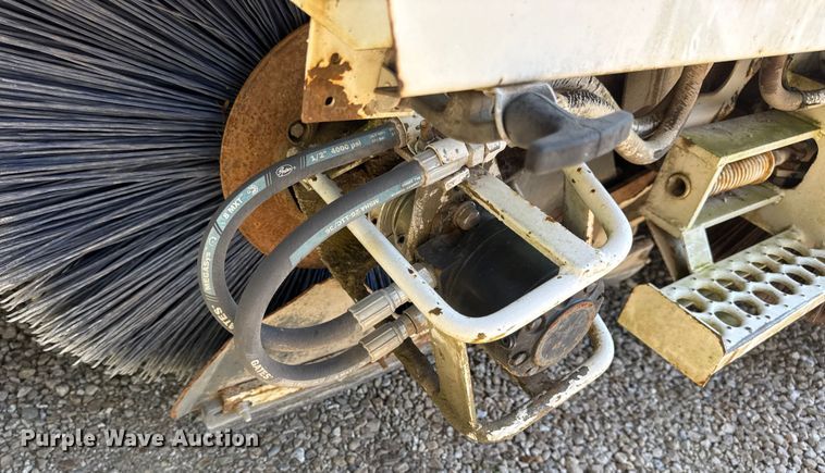 image for item DW3479 1999 Elgin Pelican Series P street sweeper