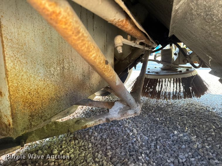 image for item DW3479 1999 Elgin Pelican Series P street sweeper