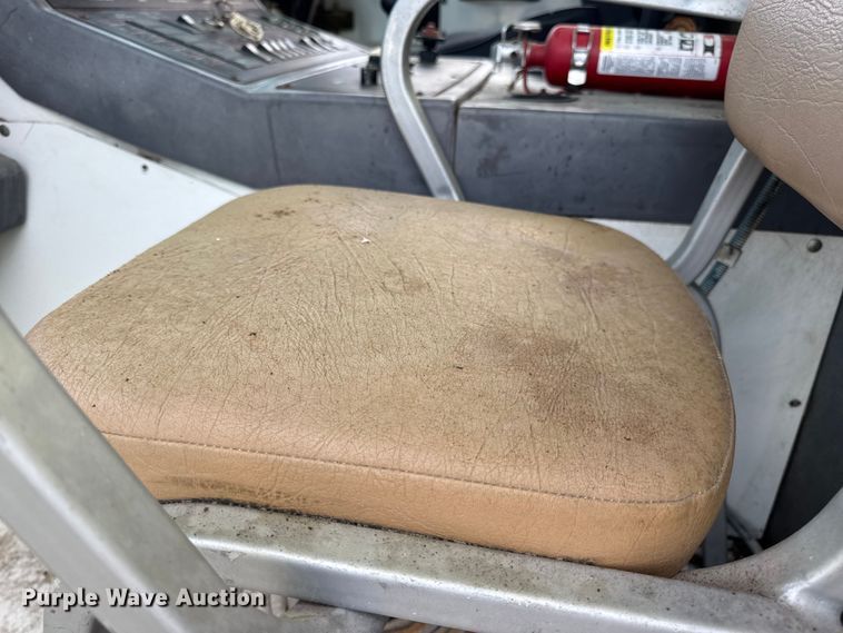 image for item DW3479 1999 Elgin Pelican Series P street sweeper