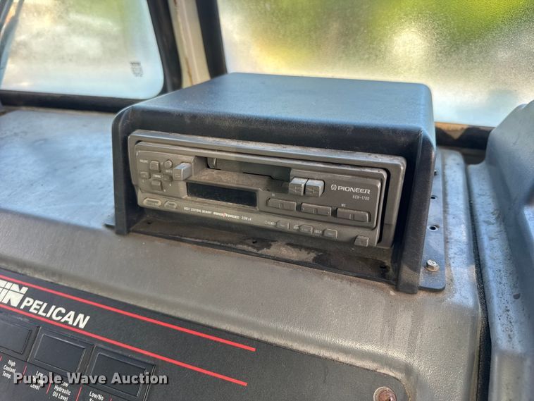 image for item DW3479 1999 Elgin Pelican Series P street sweeper