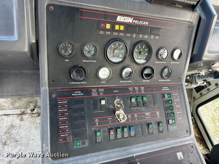 image for item DW3479 1999 Elgin Pelican Series P street sweeper