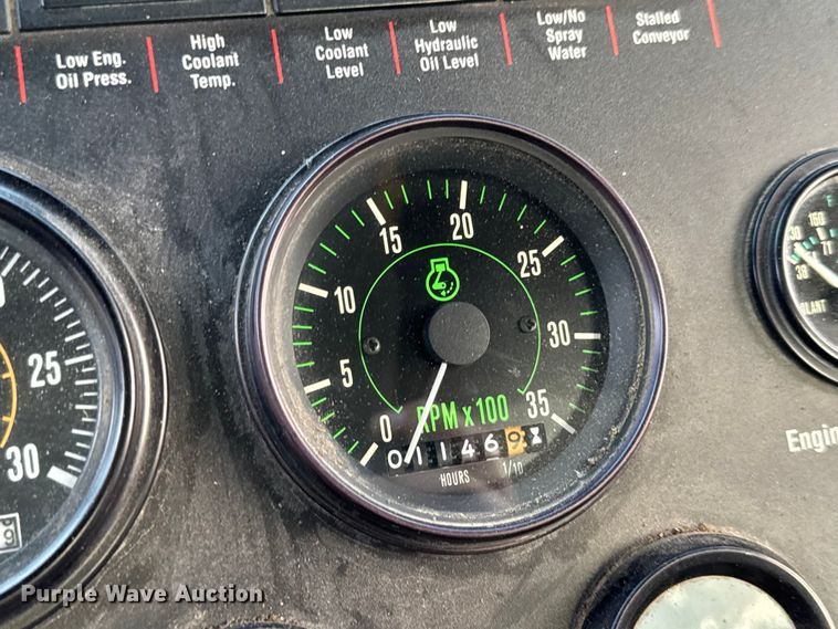 image for item DW3479 1999 Elgin Pelican Series P street sweeper