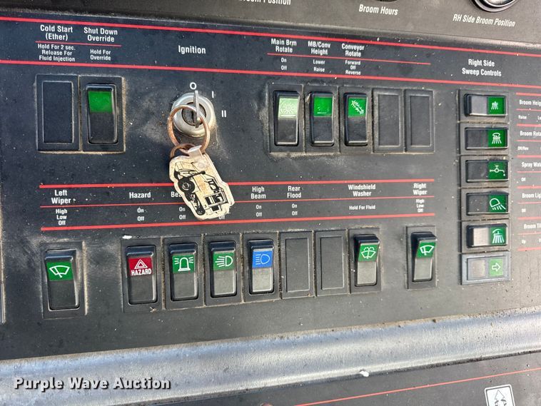 image for item DW3479 1999 Elgin Pelican Series P street sweeper