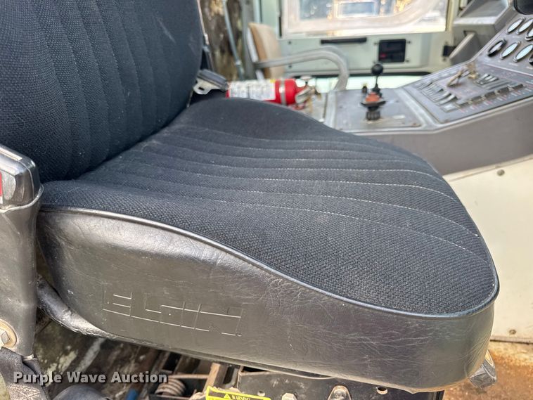 image for item DW3479 1999 Elgin Pelican Series P street sweeper