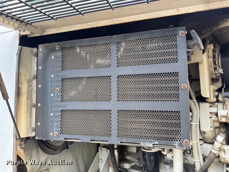 image for item DW3479 1999 Elgin Pelican Series P street sweeper