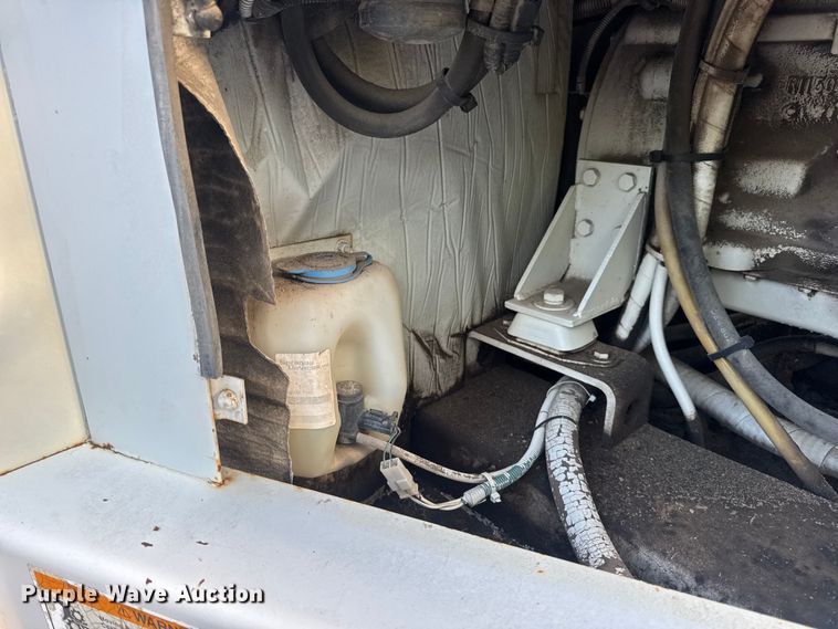 image for item DW3479 1999 Elgin Pelican Series P street sweeper