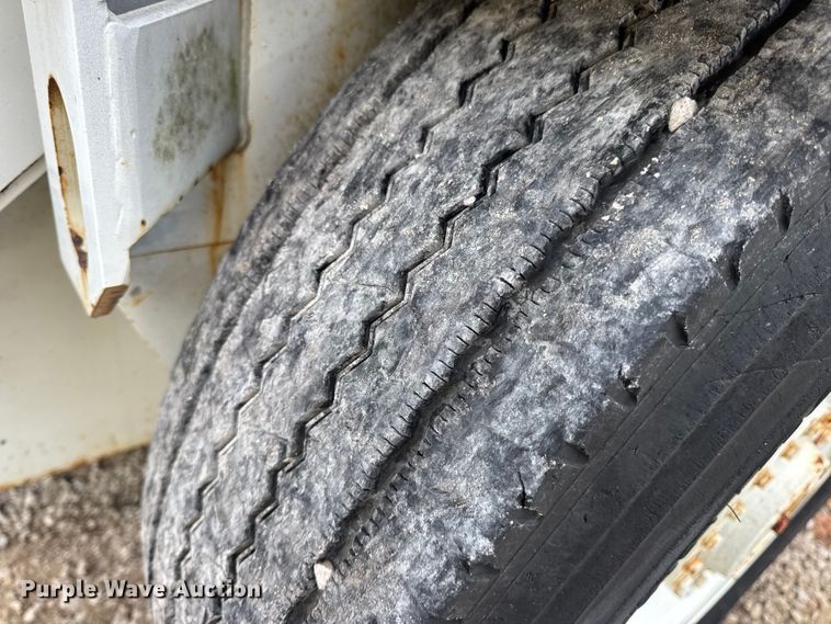 image for item DW3479 1999 Elgin Pelican Series P street sweeper