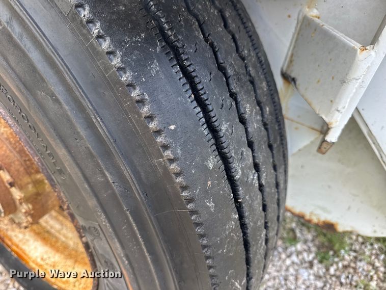 image for item DW3479 1999 Elgin Pelican Series P street sweeper