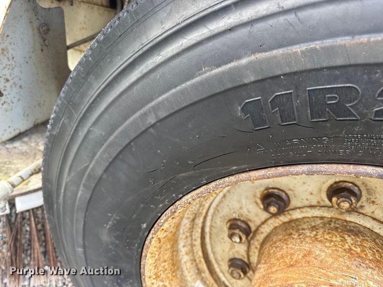 image for item DW3479 1999 Elgin Pelican Series P street sweeper