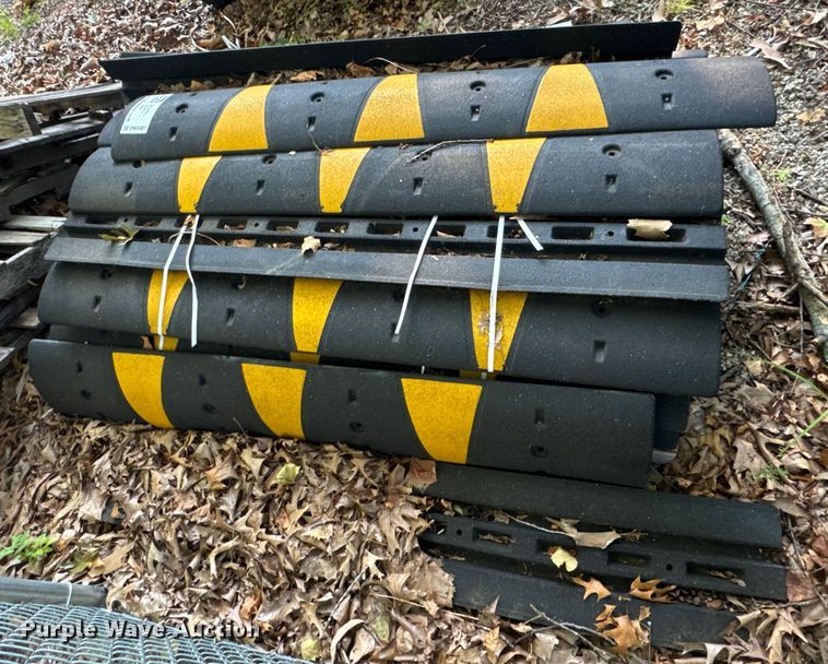 image for item DW3481 Approximately 30 speed bumps