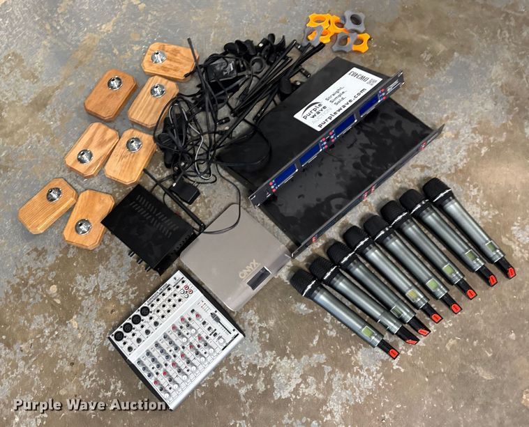 image for item DW3483 Sound equipment