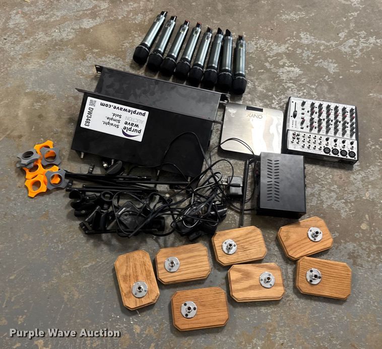 image for item DW3483 Sound equipment