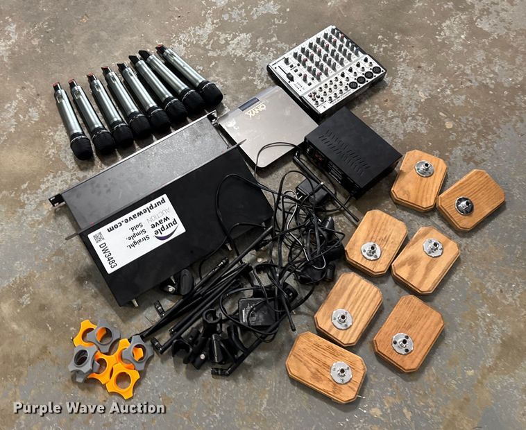 image for item DW3483 Sound equipment