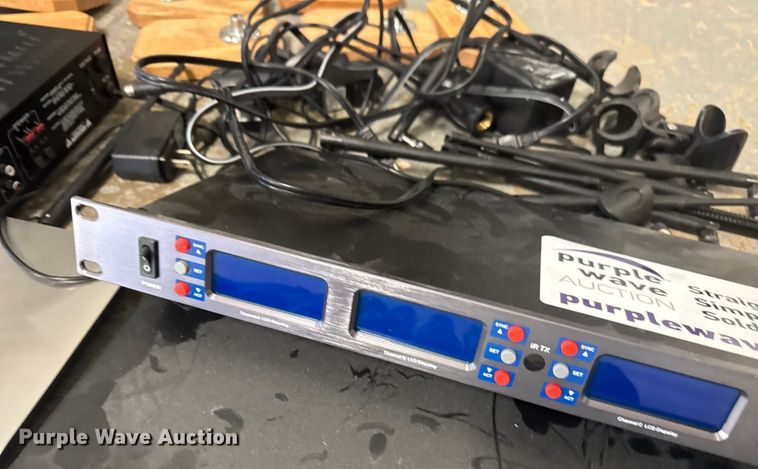 image for item DW3483 Sound equipment