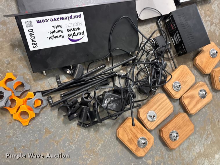 image for item DW3483 Sound equipment