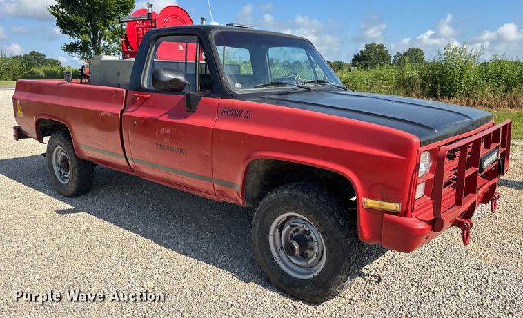 image for item DW3485 1985 Chevrolet D3 brush fire truck