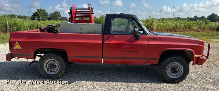 image for item DW3485 1985 Chevrolet D3 brush fire truck