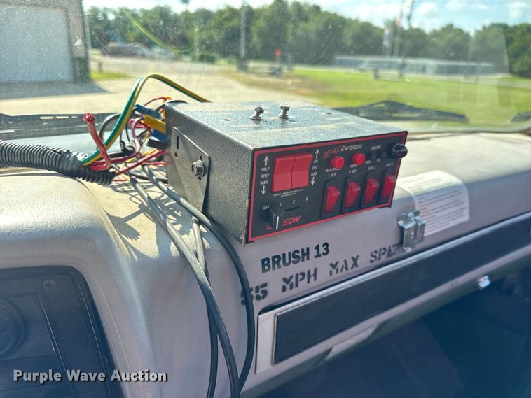 image for item DW3485 1985 Chevrolet D3 brush fire truck