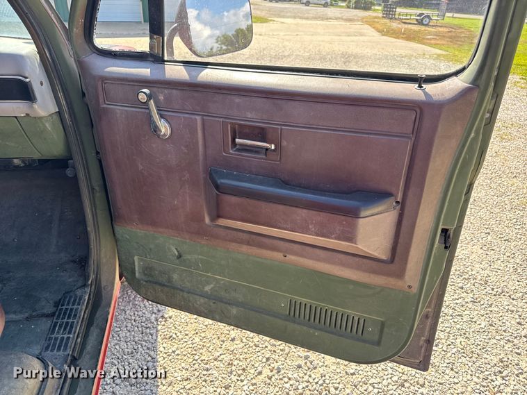 image for item DW3485 1985 Chevrolet D3 brush fire truck