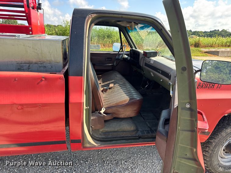 image for item DW3485 1985 Chevrolet D3 brush fire truck