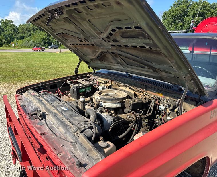 image for item DW3485 1985 Chevrolet D3 brush fire truck