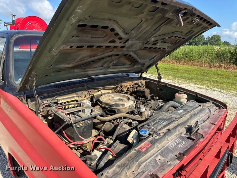 image for item DW3485 1985 Chevrolet D3 brush fire truck