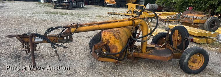 image for item DW3491 Broom