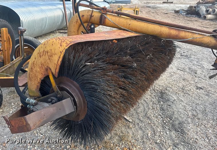 image for item DW3491 Broom