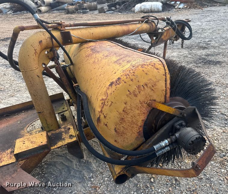 image for item DW3491 Broom