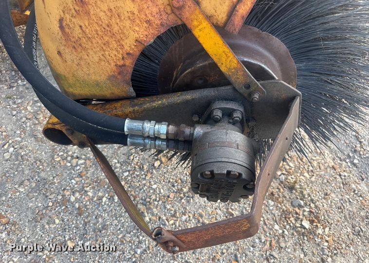 image for item DW3491 Broom