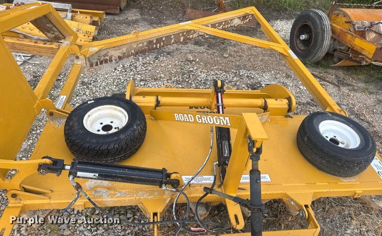 image for item DW3492 Road Groom Manufacturing Road Groomer moldboard