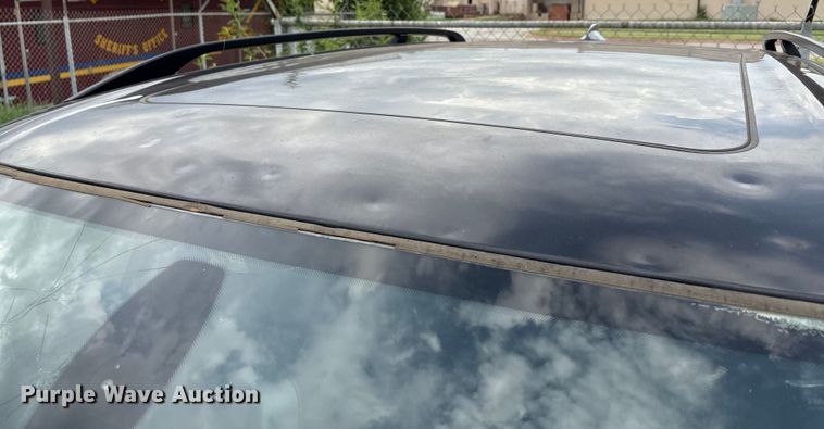 image for item DW8670 2011 BMW X5 SUV